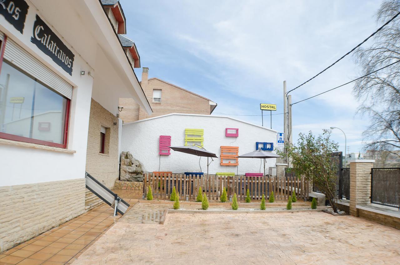 Hostal Los Calatravos อัลกาญิซ ภายนอก รูปภาพ