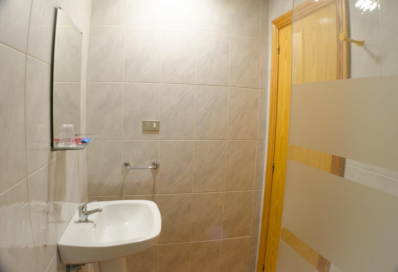 Hostal Los Calatravos อัลกาญิซ ภายนอก รูปภาพ